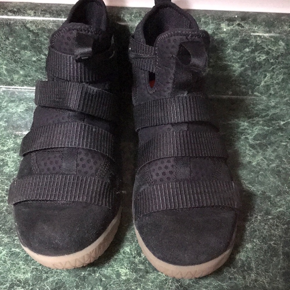 Youth sneakers